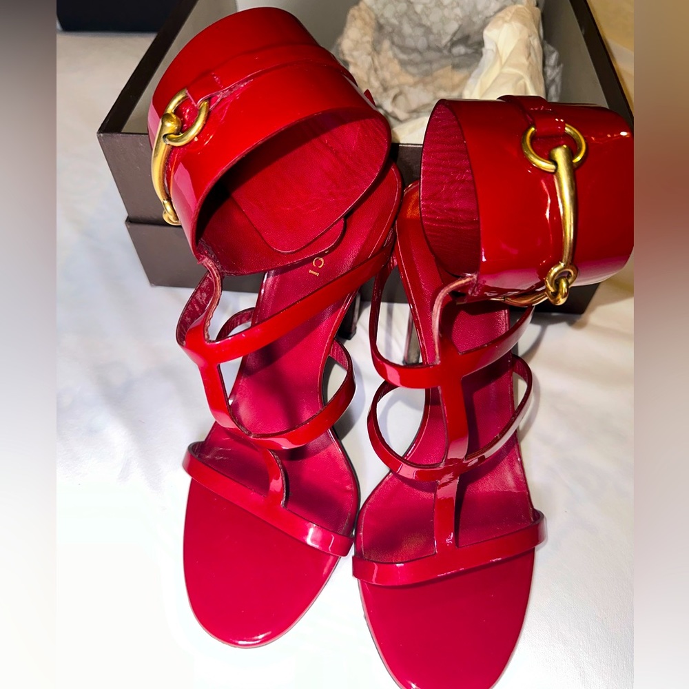 Gucci sandals very rare